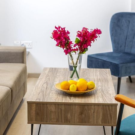 C-Premium Apts 100M From Beach And City Centre Ларнака Екстер'єр фото