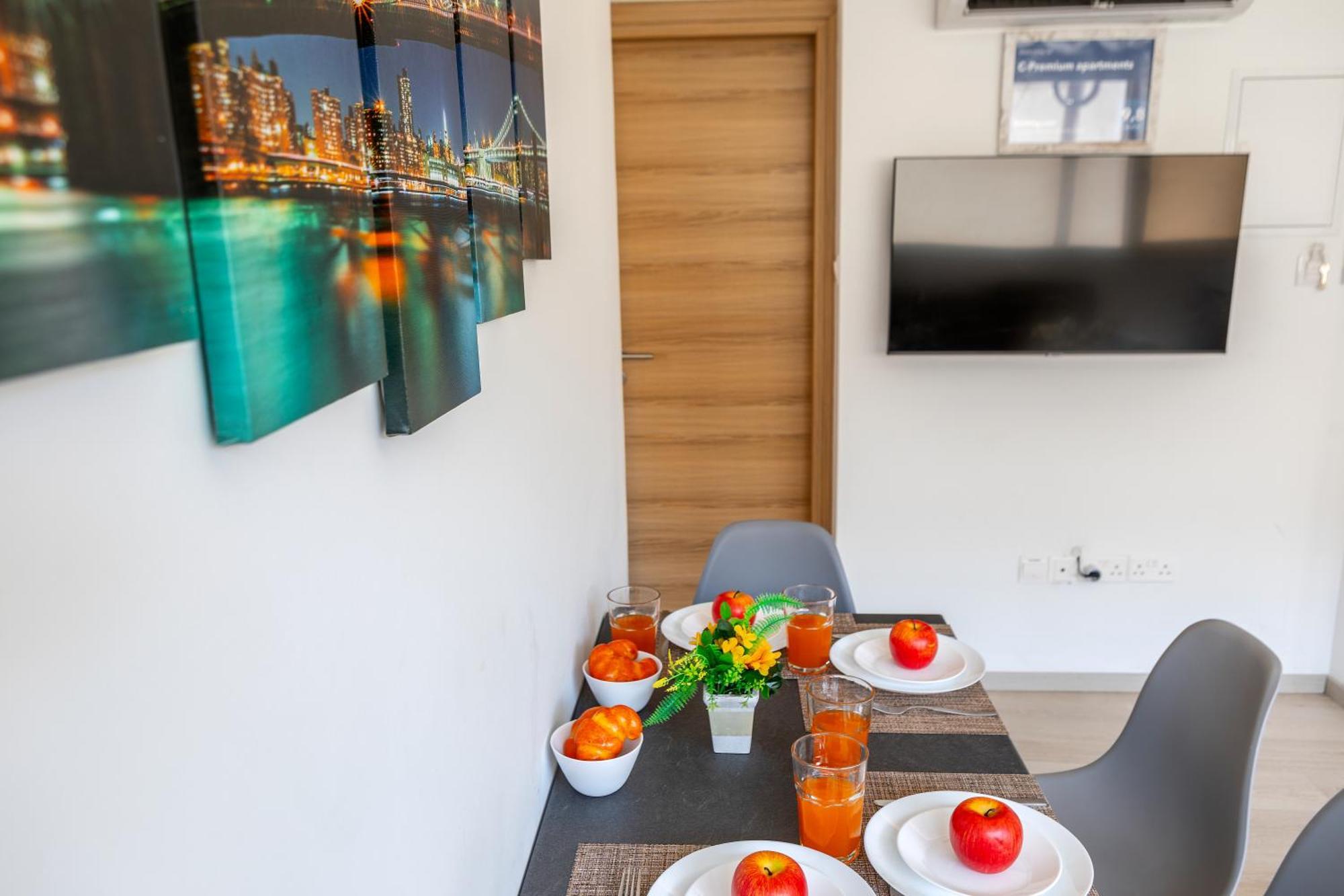 C-Premium Apts 100M From Beach And City Centre Ларнака Екстер'єр фото