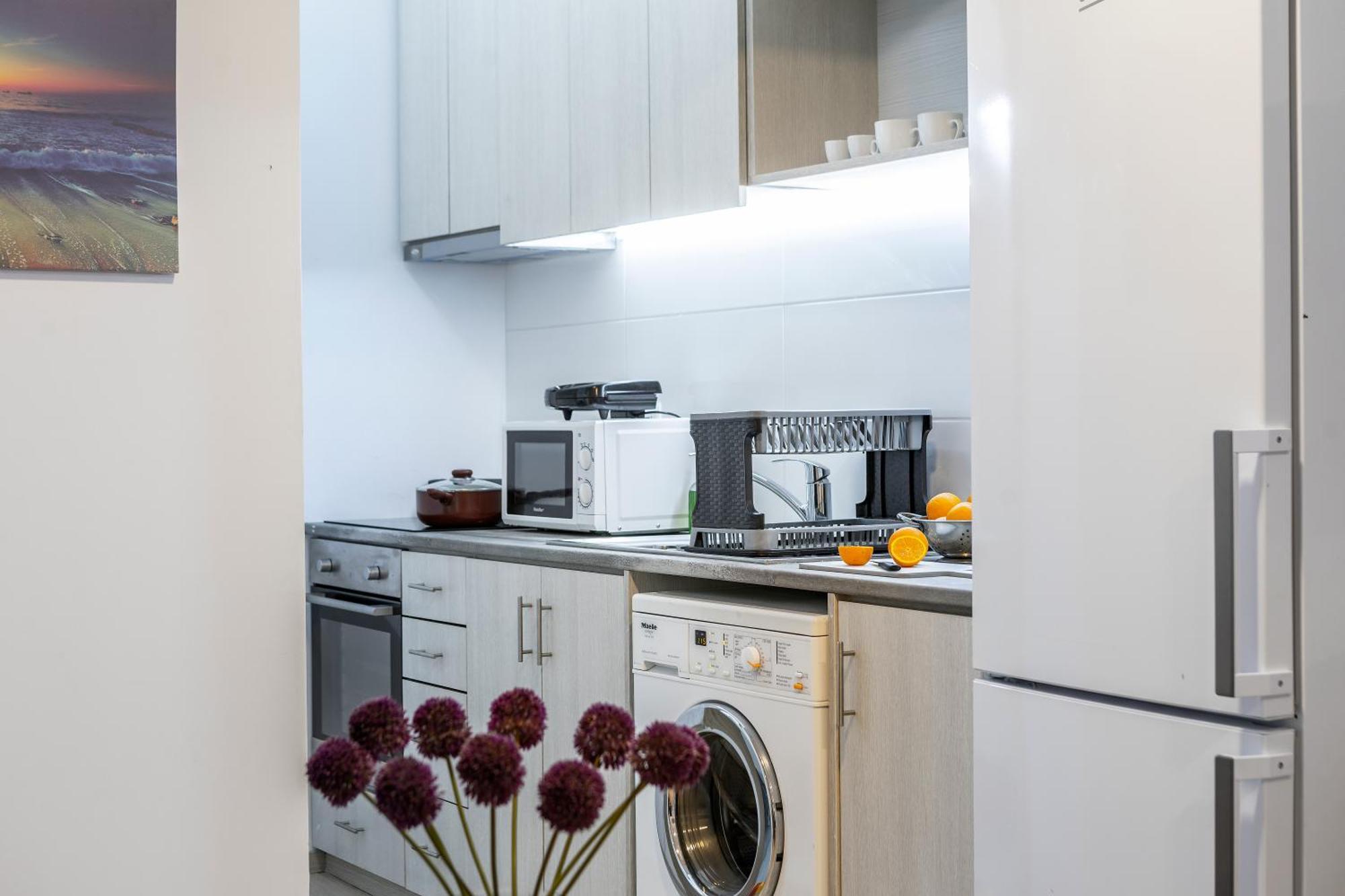 C-Premium Apts 100M From Beach And City Centre Ларнака Екстер'єр фото