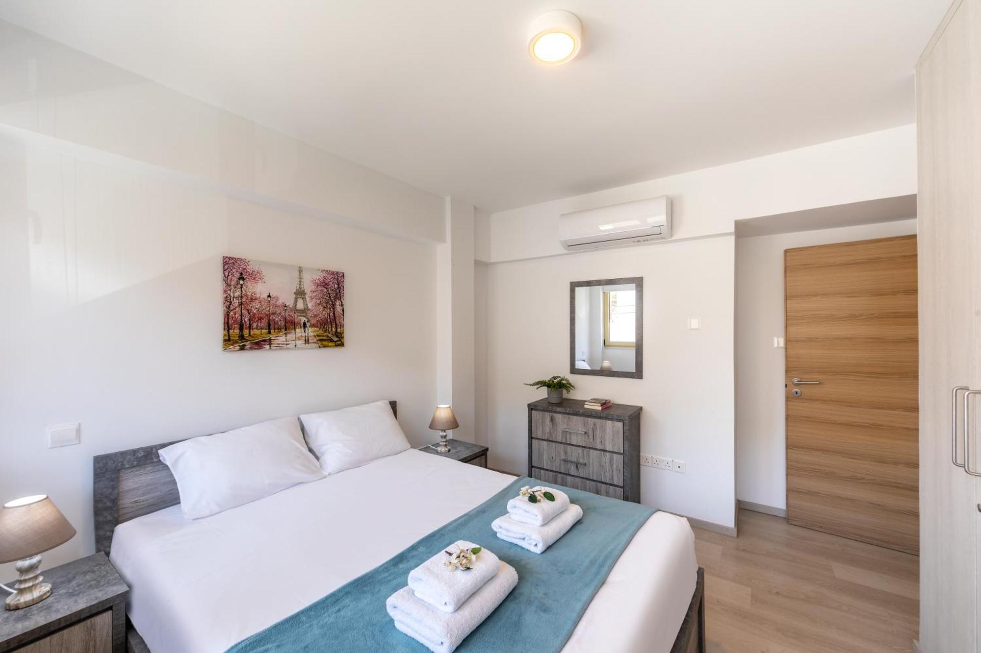 C-Premium Apts 100M From Beach And City Centre Ларнака Екстер'єр фото
