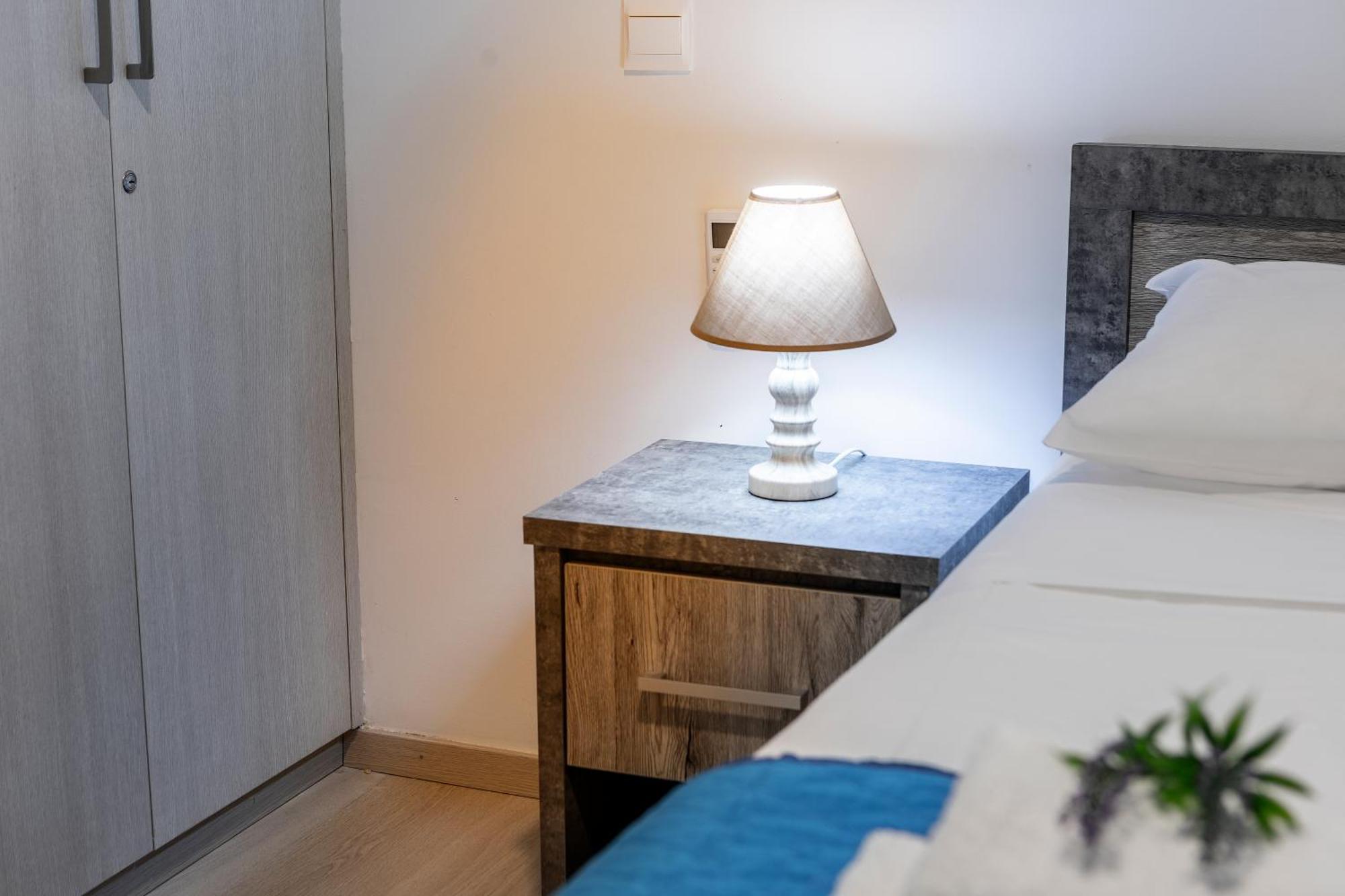 C-Premium Apts 100M From Beach And City Centre Ларнака Екстер'єр фото